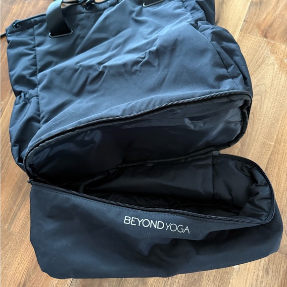 Beyond Yoga Backpack - Picture 6 of 6